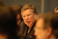 Foto: Der Vorsitzende des Sportausschusses, Peter Danckert, während einer Sitzung