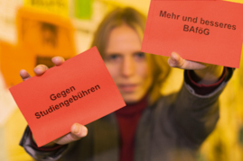 Bildung für alle: Nele Hirsch in einem Hörsaal der Berliner Humboldt-Universität