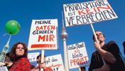 Für den Datenschutz auf die Straße: Demonstration im Oktober 2008 in Berlin