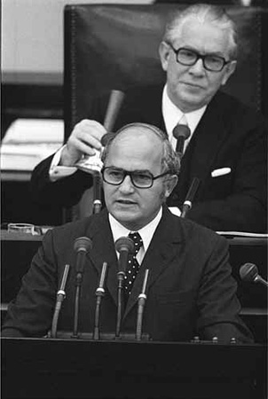 Barzel 1972