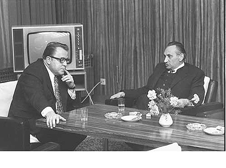 21.12.1972: Egon Bahr (rechts)