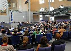 16.06.2007: Jugendliche im Plenum