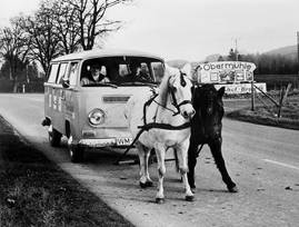 Mit PS gegen den Ölpreisschock; Fahrverbot im November 1973