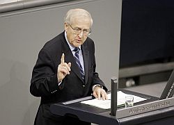 Rainer Brüderle (FDP) kritisiert Haushaltspolitik der Bundesregierung (30.11.2007)