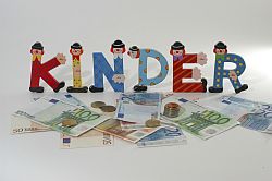 Symbolbild Kindergeld, Klick vergrößert Bild