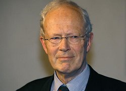 Der Vorsitzende des Deutschen Ethikrates, Edzard Schmidt-Jortzig