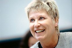 Ulrike Merten (SPD), Vorsitzende des Verteidigungsausschusses, Klick vergrößert Bild