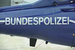 Heck eines Hubschraubers der Bundespolizei mit Schriftzug