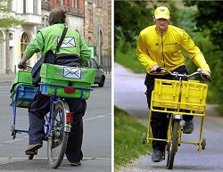Postzusteller auf Fahrrädern, Klick vergrößert Bild