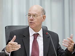 Bundestagspräsident Prof. Dr. Norbert Lammert, Klick vergrößert Bild