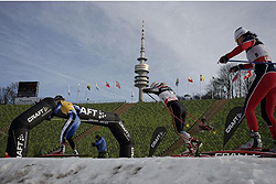 Skiläufer in München, Klick vergrößert Bild