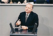 Willy Wimmer vor dem Rednerpult im Plenarsaal