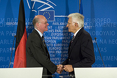 Lammert (links) und Buzek in Brüssel
