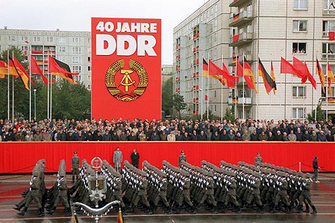 Militärparade zum 40. Jahrestag der DDR-Gründung am 7. Oktober 1989