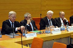 Joachim Hörster, MdB, CDU/CSU, Vorsitzender des Vermittlungsausschusses, Prof. Dr. Morlok, Prof. Dr. Dr. h. c. Heinrich Oberreuter, Prof. Dr. Josef Isensee