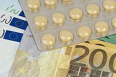 Tabletten und Geld