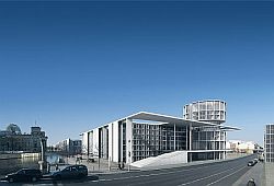 Simulation: Erweiterungsbau des Marie-Elisabeth-Lüders-Hauses mit Sichtachse entlang des "Band des Bundes"