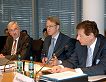 Foto: Dr. Weidmann (Mitte), Persönlicher Beauftragter der Bundeskanzlerin für die Weltwirtschaftsgipfel, berichtet am 16.06.2010