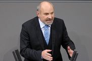 Rainer Arnold, Obmann der SPD im Verteidigungsausschuss 