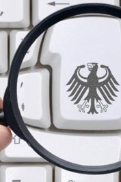 Computertastatur mit Bundesadler, Klick vergrert Bild