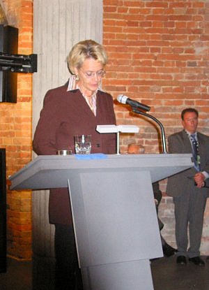 Bundestagsvizeprsidentin Dr. h.c. Susanne Kastner whrend ihrer Erffnungsrede