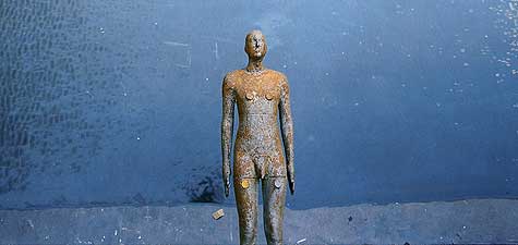 Antony Gormley: Feeling Material