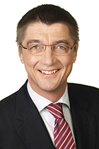 Portraitfoto Andreas Schockenhoff