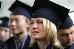 Studenten mit Doktorhten