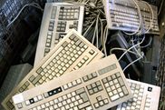 Elektroschrott: Alte Computertastaturen