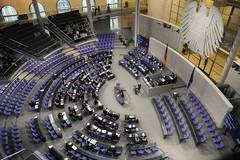 Blick vom Beleuchterturm in den Plenarsaal