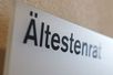 Hinweistafel zum Ältestenrat
