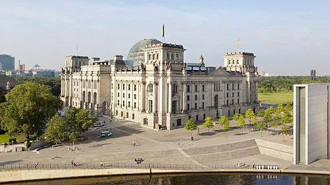 Blick auf das Reichstagsgebäude