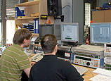 Techniker im Synchronstudio des ARD-Hauptstadtstudios.