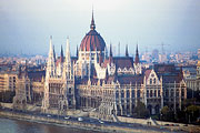 Bild: Die ungarische Nationalversammlung in Budapest.