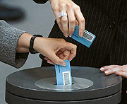 Bild: Elektronische Stimmkarten