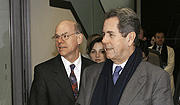 Bild: Beim Besuch des französischen Parlamentspräsidenten: Links Bundestagspräsident Norbert Lammert, rechts sein französischer Kollege Jean-Louis Debré.