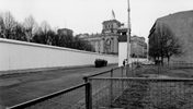 Die Berliner Mauer am Reichstagsgebäude