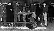 Mahnwache am Seiteneingang der Ost-Berliner Zionskirche am 26. Novemver 1987