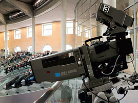 Kamera im Plenarsaal des Deutschen Bundestages