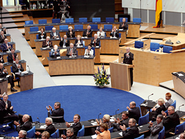 Plenarsaal des Deutschen Bundestages in Bonn