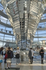 Besucher im Reichstagsgebäude