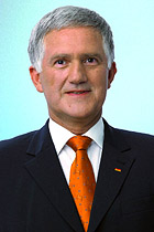 Portraitfoto Georg Schirmbeck