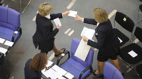 Plenarassistenzdienst im Plenum