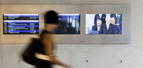 Monitore im Bundestag