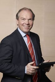 Dr. Philipp Murmann