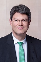 Patrick Schnieder