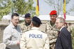 Begrüßung des Wehrbeauftragten durch die zivilen Vertreter im Kunduz