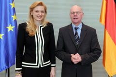 Bundestagspräsident Lammert empfängt rumänische Amtskollegin, Roberta A. Anastase.