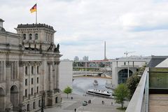 Reichstagsgebäude vom Jakob-Kaiser-Haus aus.
