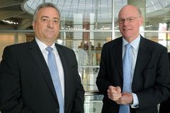Bundestagspräsident Prof. Dr. Norbert Lammert, (re), CDU/CSU, empfängt den Präsidenten des Landtags des Fürstentums Liechtenstein, Arthur Brunhart, (li), zu einem Gespräch.